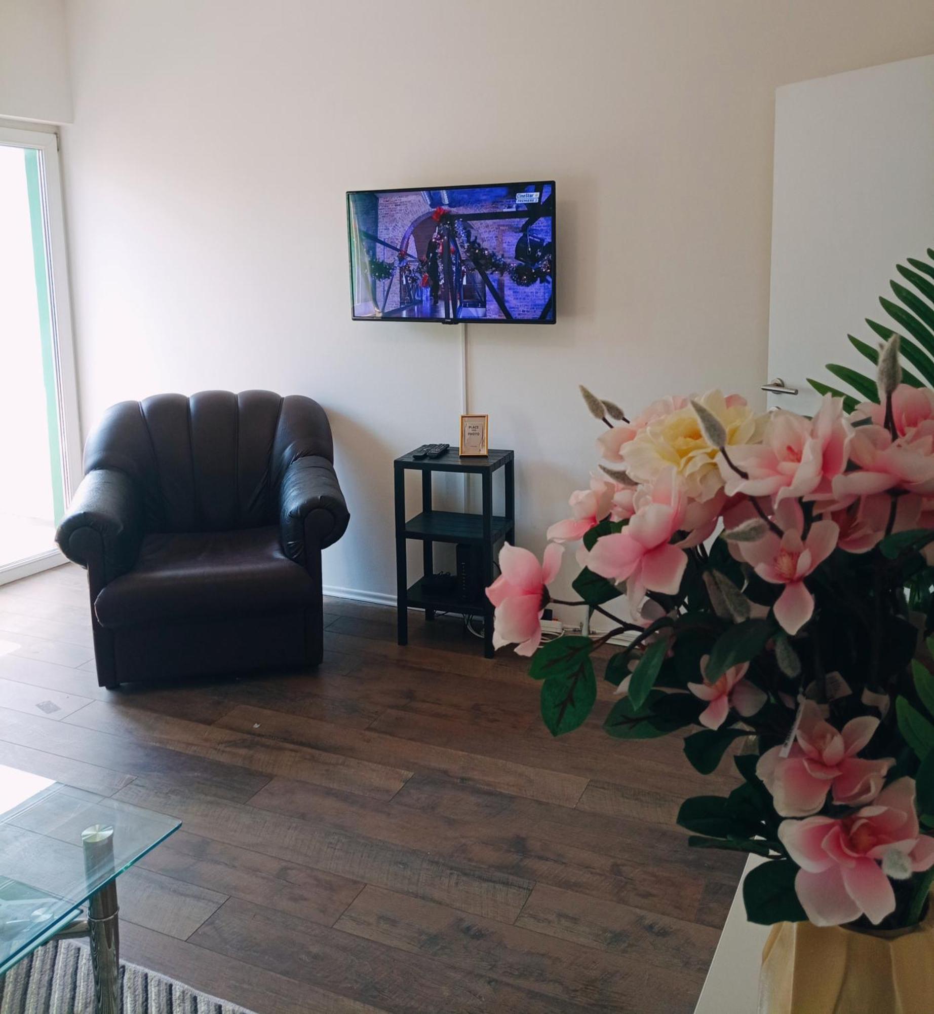 Easy Check In Apartments 021 Vladika 노비사드 외부 사진